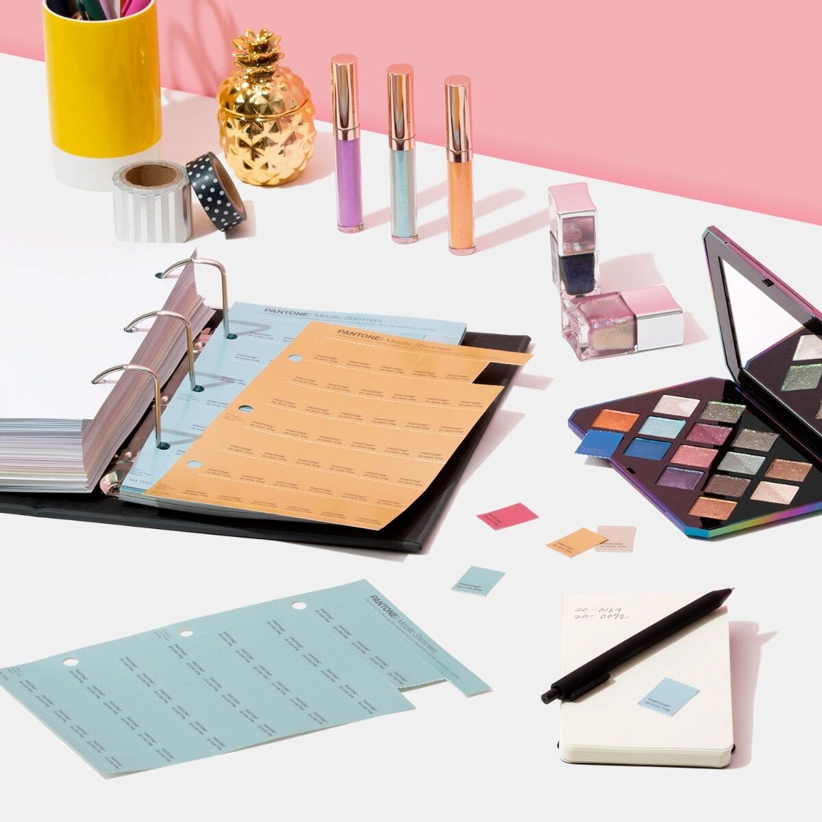 Pantone Fashion,Home+Interiors FHI Metallic Shimmers Color Specifier FHIP410N